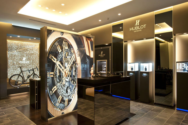 Thiết kế - Thi công shop đồng hồ