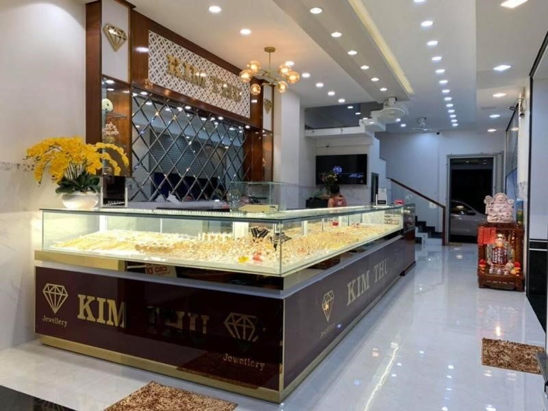 Thiết kế - Thi công tiệm vàng, bạc, trang sức